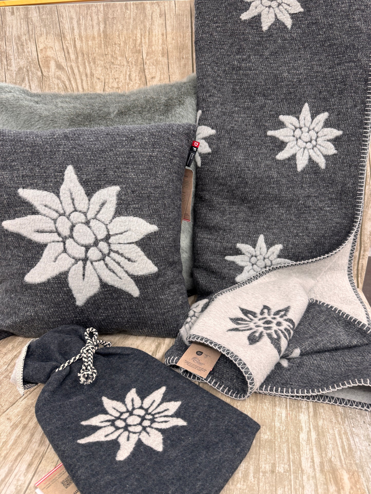 Coperta Carla