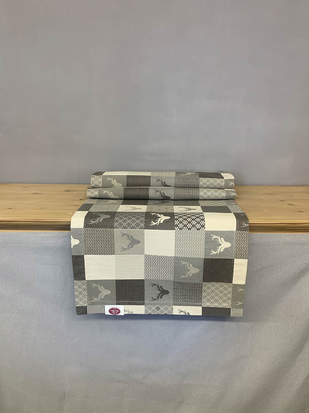 tessuto quadro geometrico cervi tortora